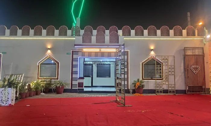 Diamond Greens Garden